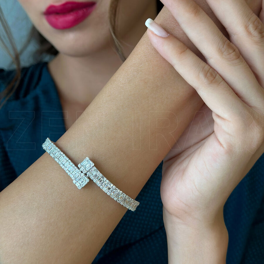 3.49 ct.Baguette Diamond Bracelet - 1