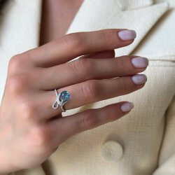 3.50 Carat Blue Topaz Diamond Ring - 2