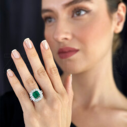 3.75 ct.Emerald Diamond Ring - 2