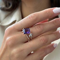 4.17 ct.Amethyst Diamond Ring - 2