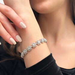 4.20 ct.Baguette Diamond Bracelet - 1