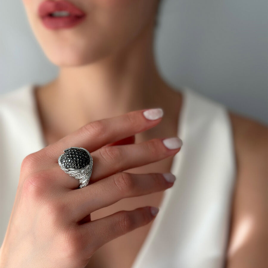 4.38 Carat Diamond Ring - 1