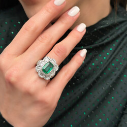 5.26 ct.Emerald Diamond Ring - 2