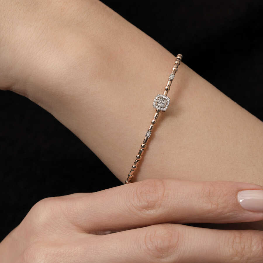 Glendale Diamond Bracelet | Fascinating Designs | CaratLane