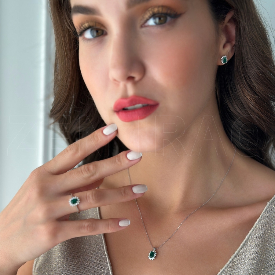 هاف سيت ألماس مع حجر الزمرد