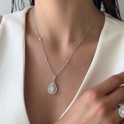 قلادة مرصعة بالألماس - Zen Diamond