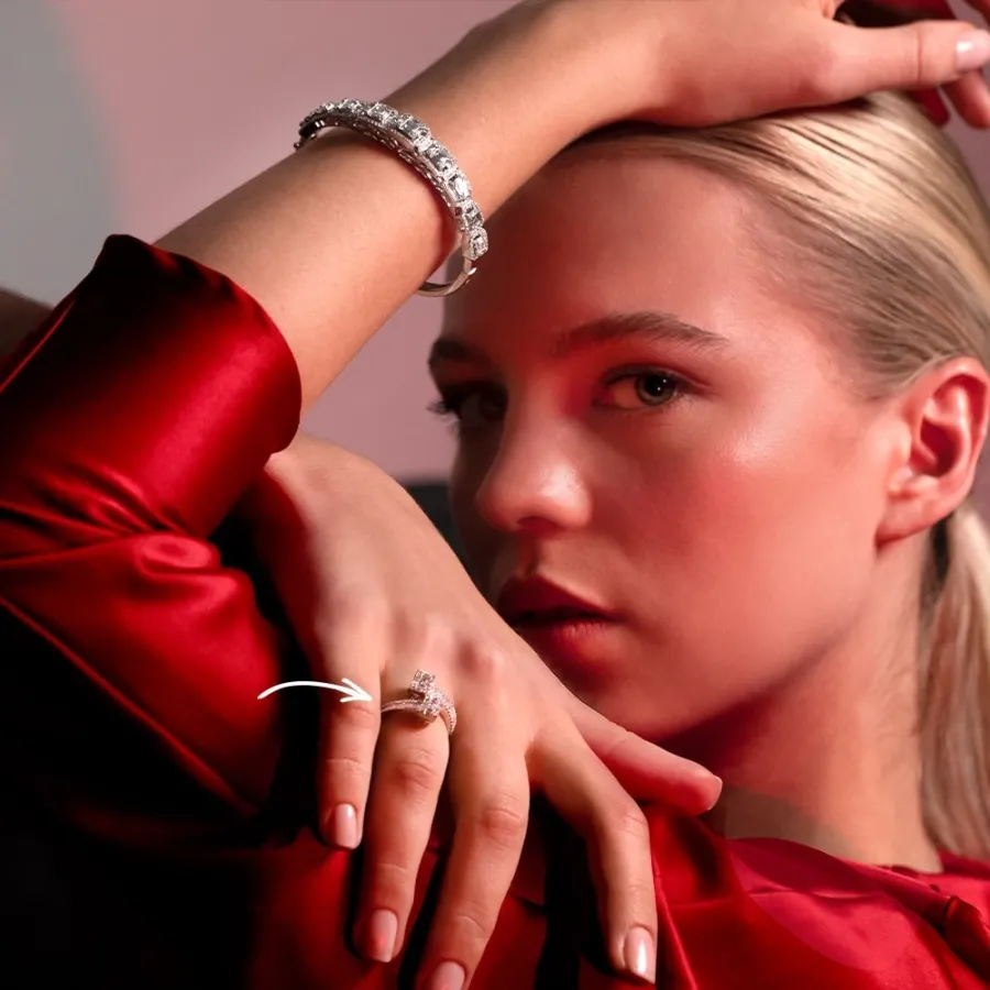 خاتم مرصع بألماس الباجيت 1,22 قيراط - 1